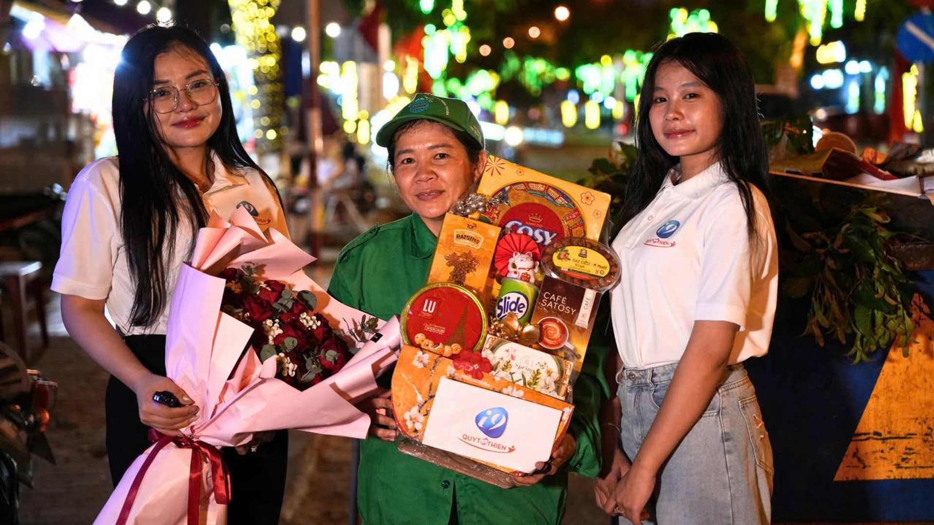 Đội ngũ hỗ trợ khách hàng chuyên nghiệp của Hit Club sẵn sàng phục vụ 24/7